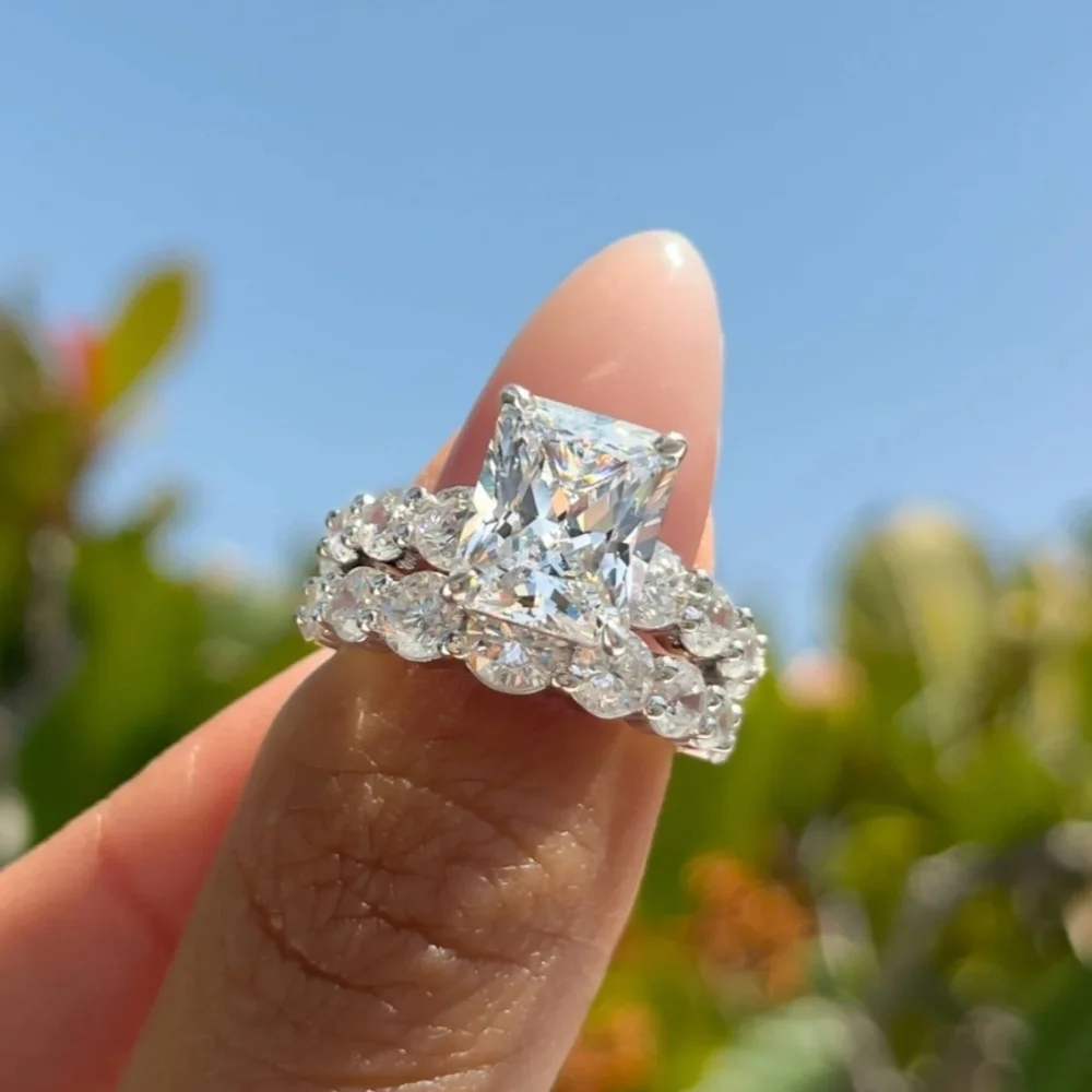 ModernGents Meredith & Gwen - Picture 5 of 5